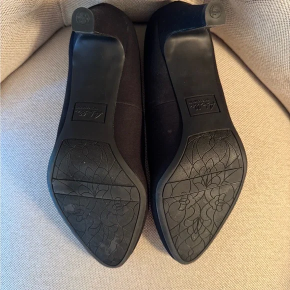 Abella Black Heels Classic Elegance - Picture 3 of 4